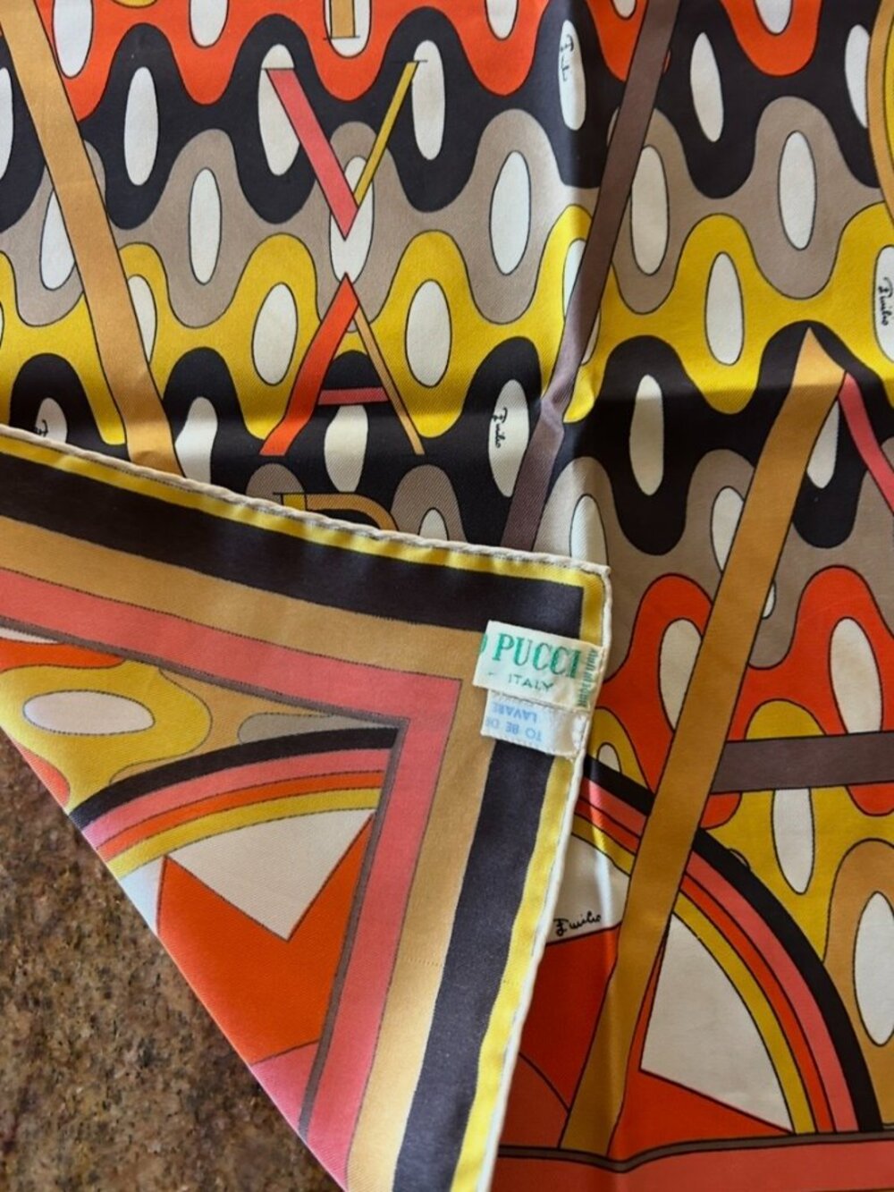 Vintage Emilio Pucci Silk Scarf Made in Italy Hand Rolled Edges ~ 17" x 17" - Picture 6 of 10